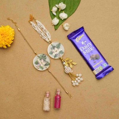 Handmade Resin Fab Bhaiya & Fab Bhabhi Flower Print Rakhi With Chocolates & Roli Chawal